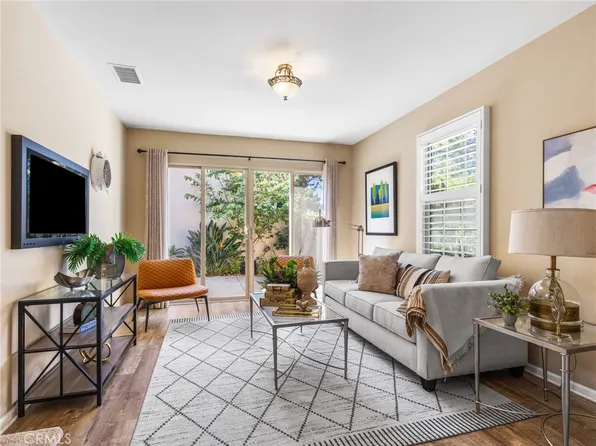 60 Pathway, Irvine, CA 92618