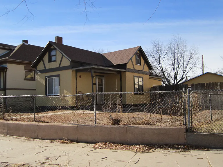 1607 Pine St — Photo 1