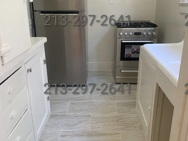2918 Leeward Ave #105 — Photo 5