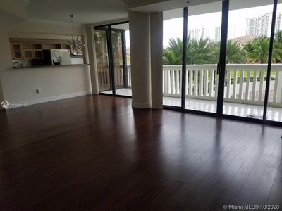 1000 W Island Blvd APT 307, Aventura, FL, 33160