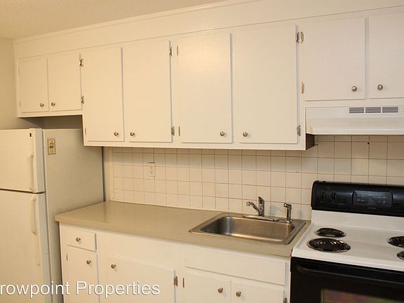 3rd image of 9 Highland Ave APT C-30