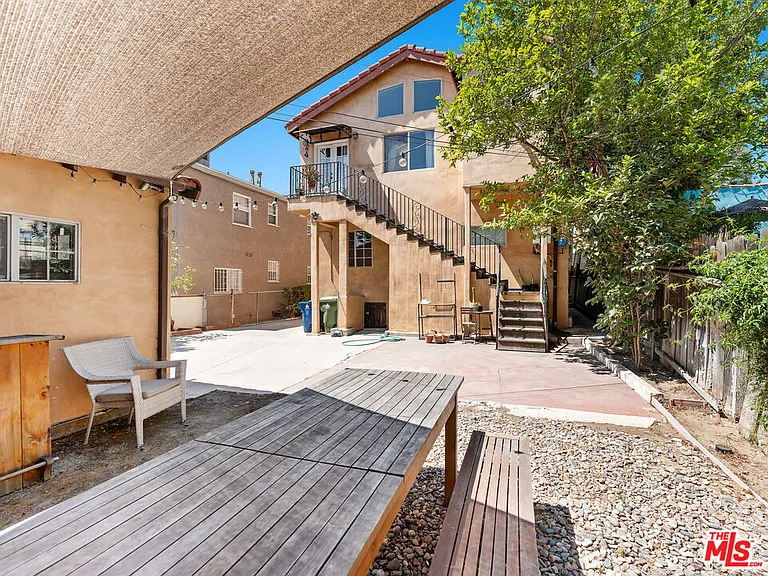 1652 Talmadge St — Photo 21