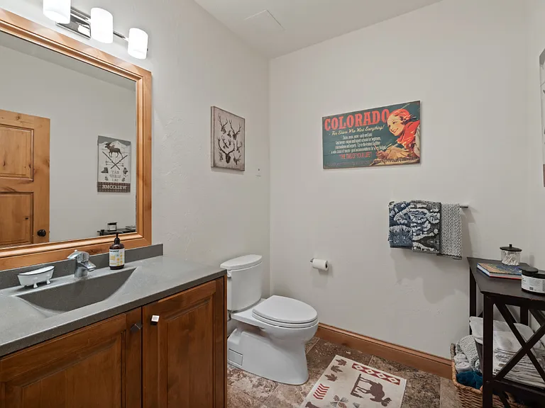 234 Solomons Ln — Photo 15