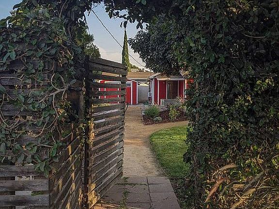 2nd image of 2768 Denby Ave