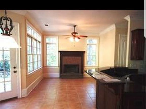 2nd image of 770 Dixon Dr