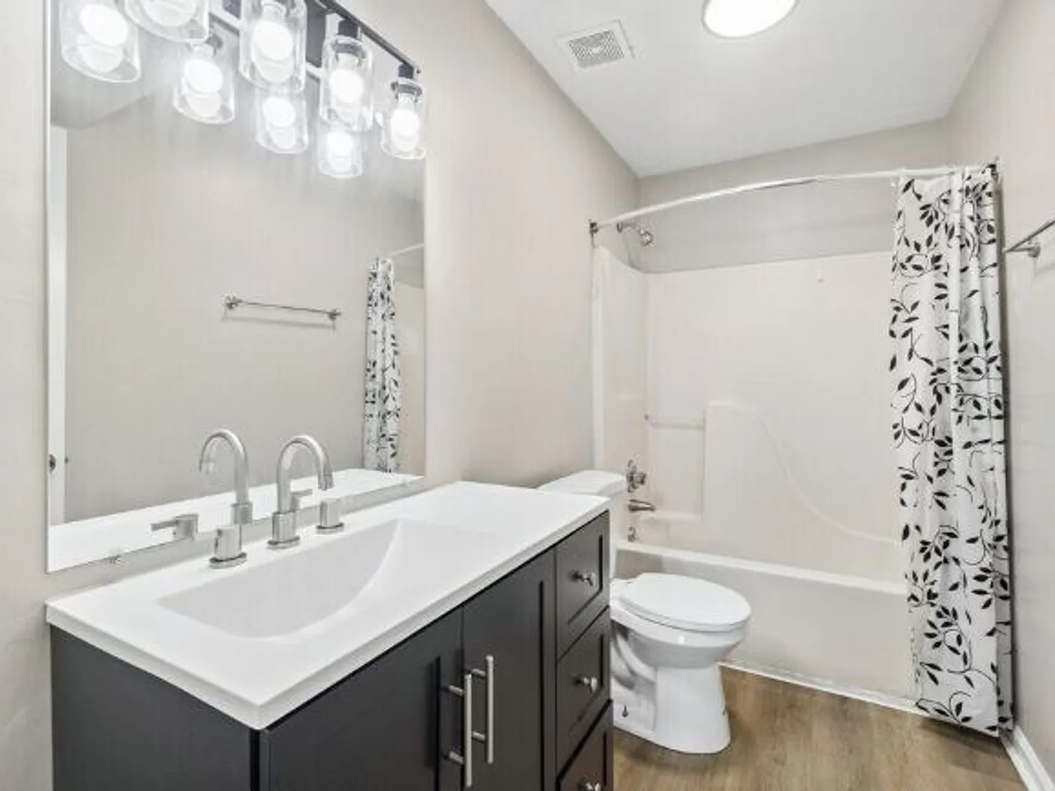 Liberty Homes Apartments — Photo 4