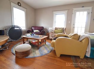 68 Edenfield Ave #1O, Watertown, MA 02472
