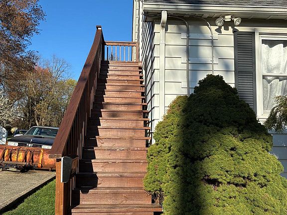 2nd image of 733 N Forklanding Rd Floor 2