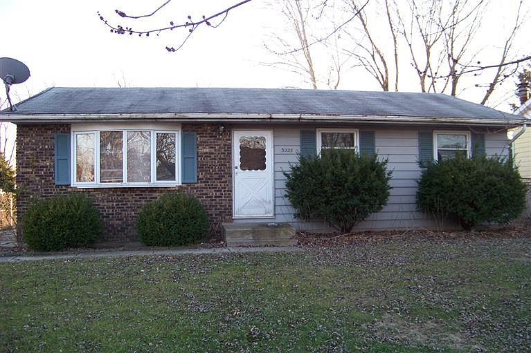 1st image of 3225 W 74th Ct