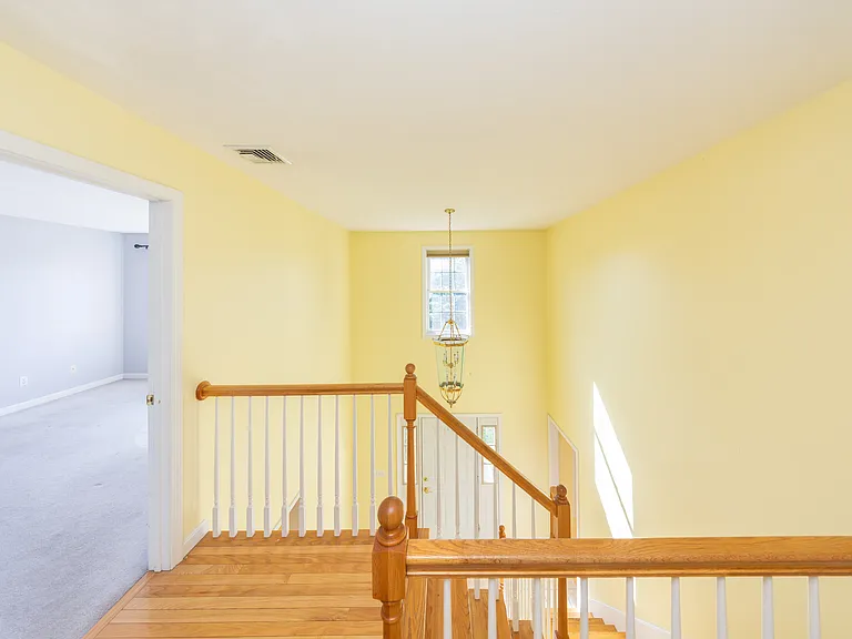 469 Walnut St — Photo 19