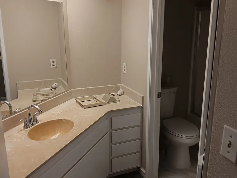 6104 Civic Terrace Ave #B — Photo 6