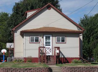 812 N Main St, Monmouth, IL 61462