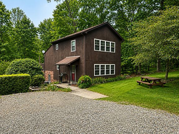 2nd image of 1356 Martin Rd