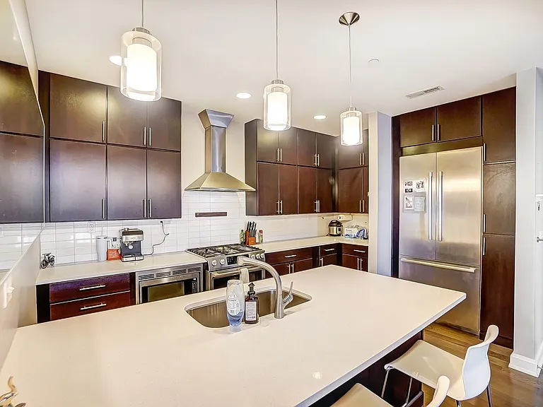 1515 Race St #301 — Photo 15