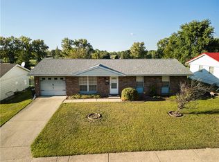 913 Blueridge Dr, Danville, IL 61832