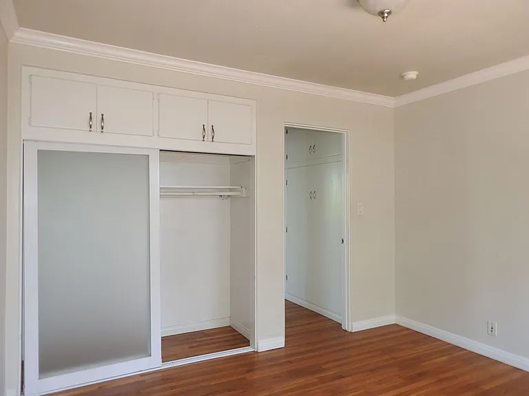 1515 Froude St — Photo 18