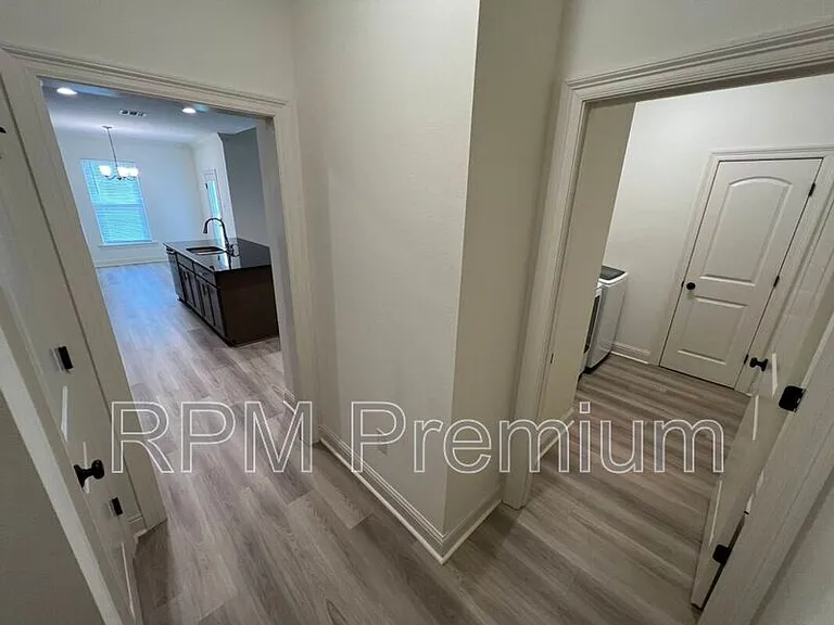 7108 Kenilworth Crossing Ave — Photo 24
