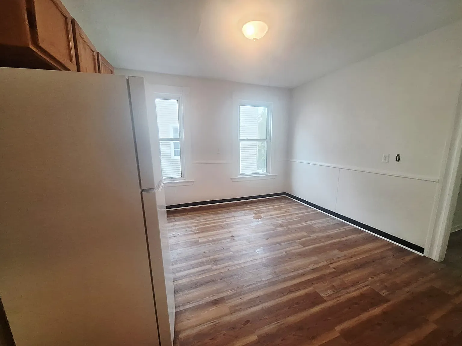 241 W Ivy St — Photo 4
