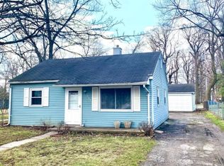 1406 Beech St, Valparaiso, IN 46383