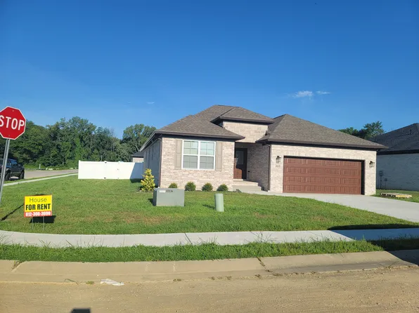 3611 Sand Dr, Newburgh, IN 47630