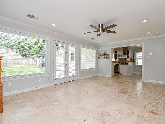 5th image of 707 Thistlewood Dr