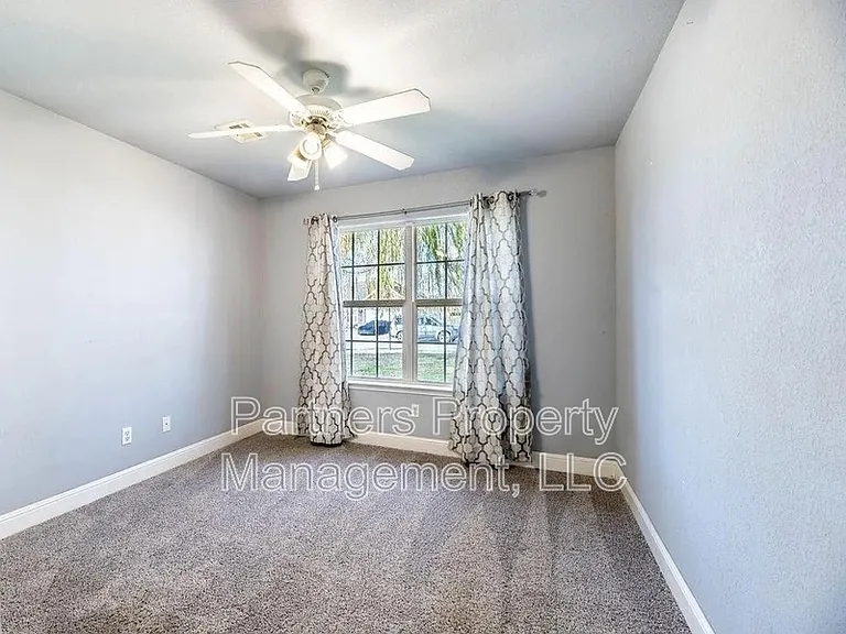 561 Red Bud St — Photo 22