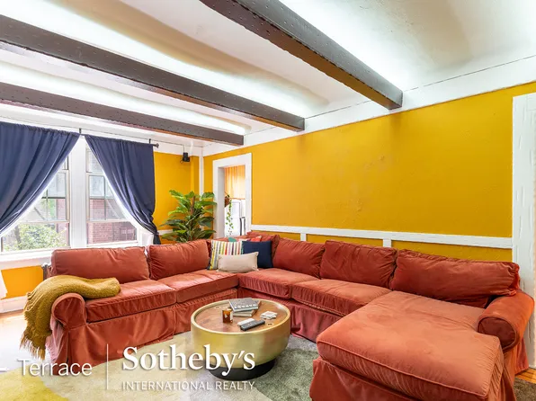 150 Burns Street image 3 of 29