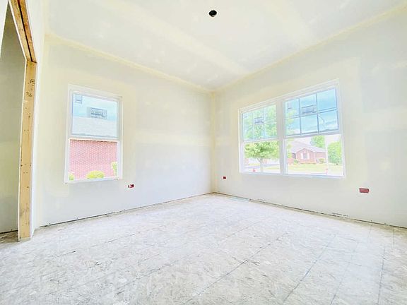 4th image of 828 Oriole Dr #A