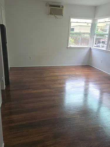 122 Elm Ave Photo 1