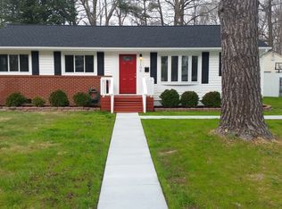 106 Harpers Dr, Newport News, VA 23601