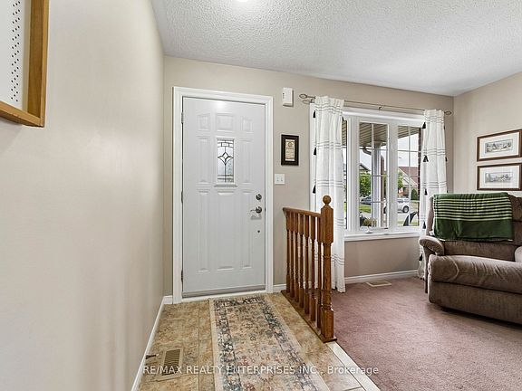 4th image of 1621 Northfield Ave