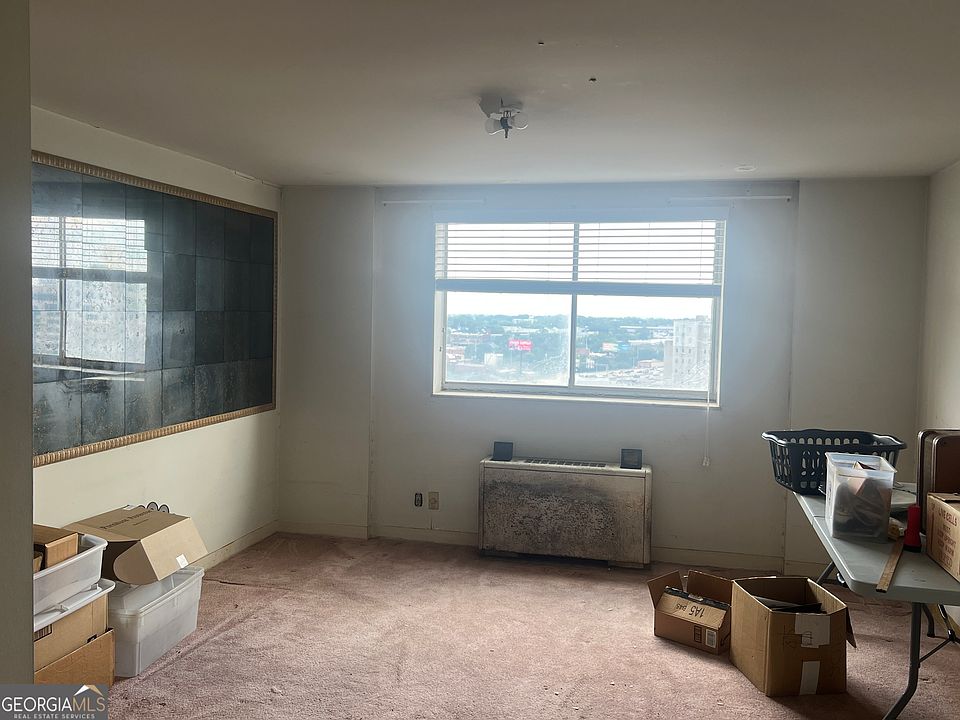 2nd image of 215 Piedmont Ave NE APT 1906