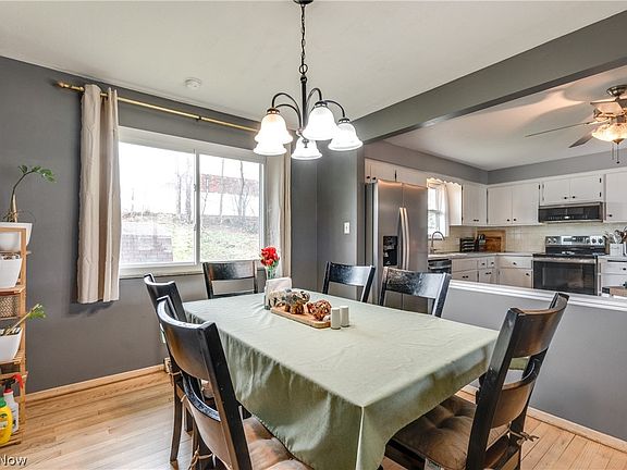 5th image of 6826 Lynett Dr