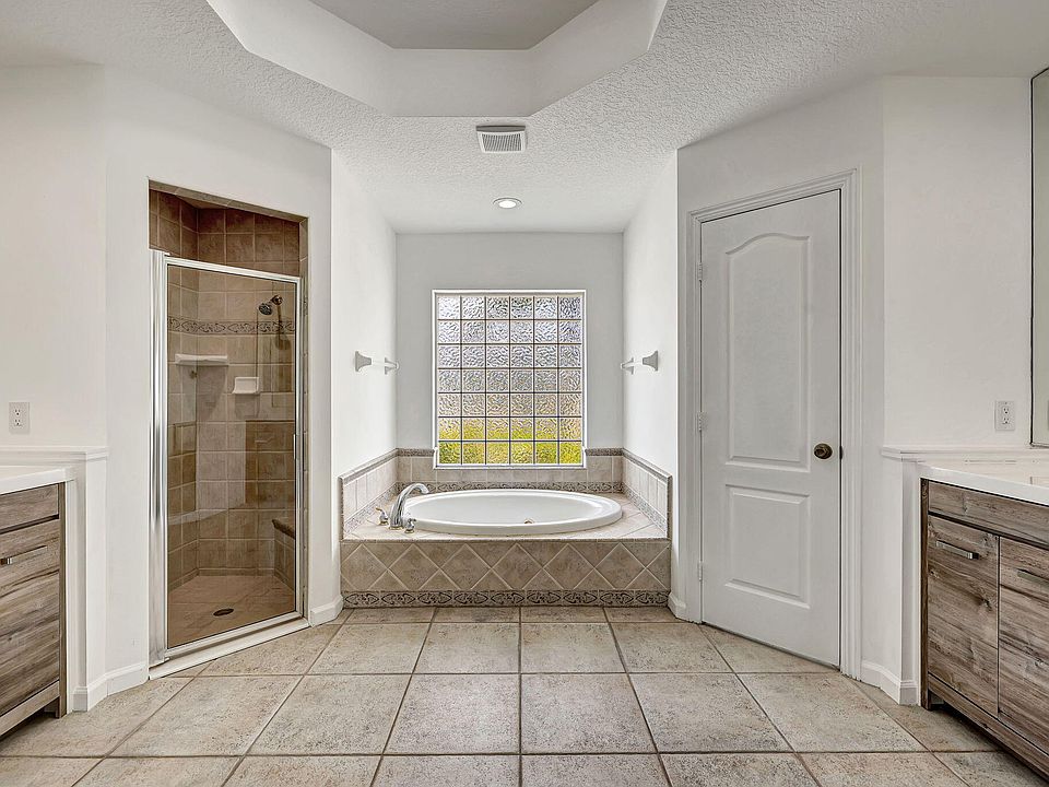 1st image of 601 SW Cynthia Street
