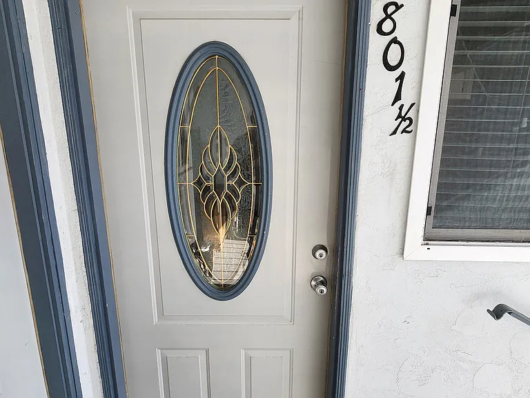 3801 1/2 Riviera Dr — Photo 3