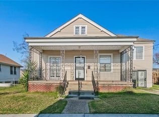 8623 Marks St, New Orleans, LA 70118