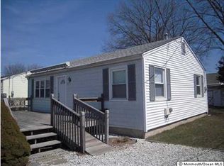 121 Waldron Rd, Toms River, NJ 08753