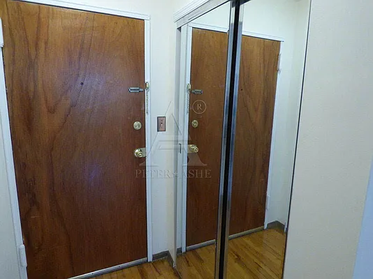 Rented by Peter Ashe | media 16