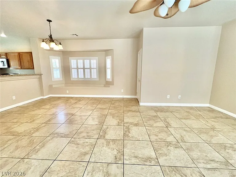 5014 Tunnel Falls Dr — Photo 9