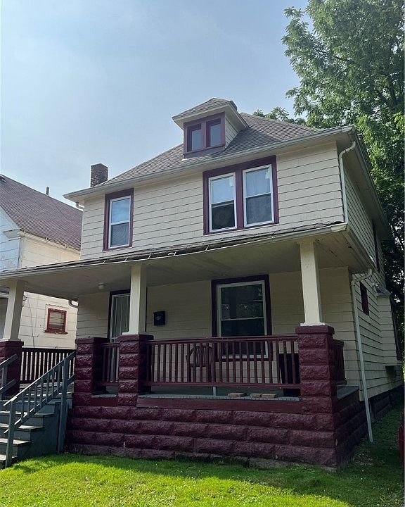 1st image of 10114 Flora Ave