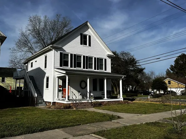 653 A&b Monroe Ave, Cape Charles, VA 23310