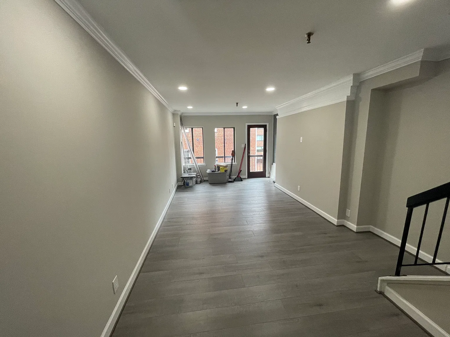 2 bed, 886 sqft, $4,400 — Photo 3