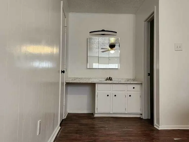 306 N Toledo Ave — Photo 22