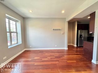 3205 W George St APT 2, Chicago, IL 60618