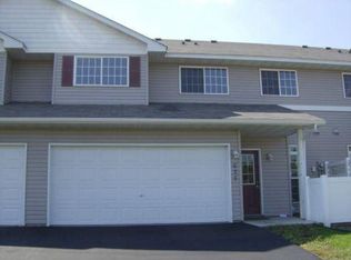 625 19th Pl SE, Cambridge, MN 55008