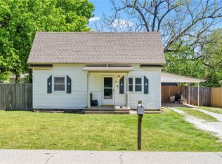 344 N A St, Centerton, AR 72719