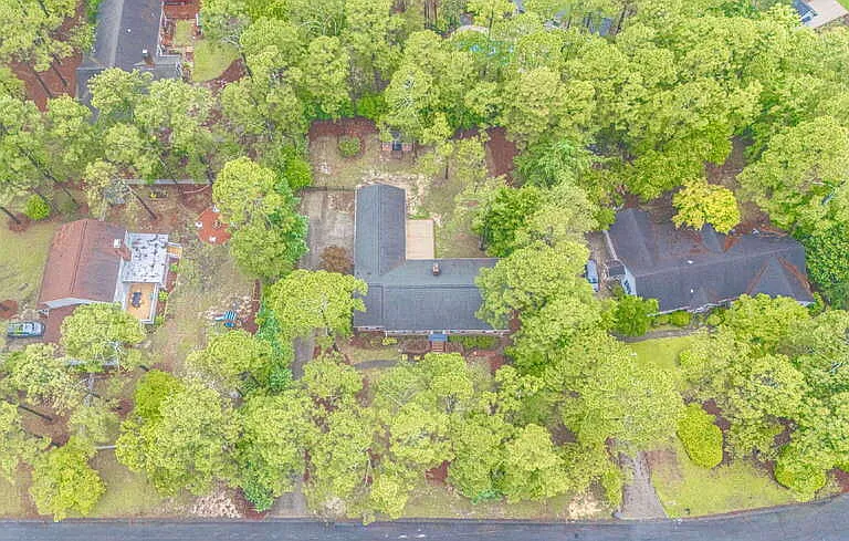 120 Fox Hunt Ln — Photo 34