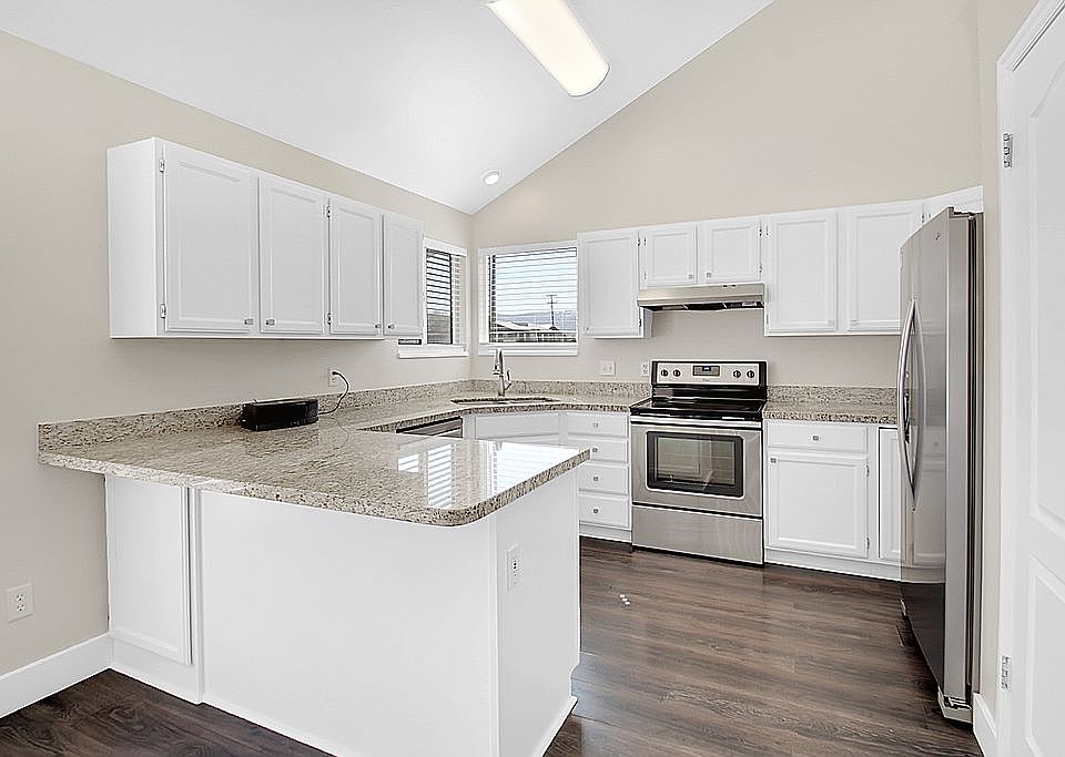 New Granite Counter Tops 