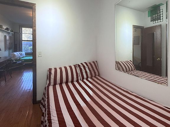 5th image of 27 Orchard St #2