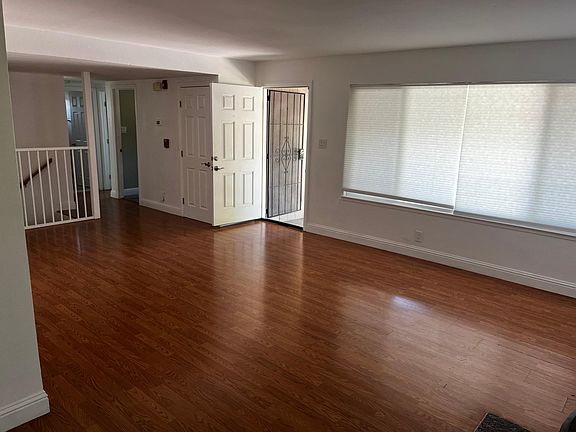 4th image of 14820 McVay Ave